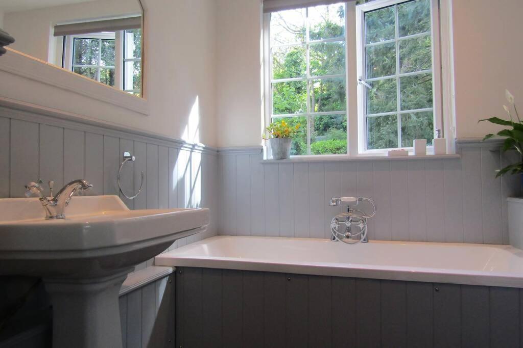 Lovely Spacious Cottage Near The Coast St Austell Luaran gambar
